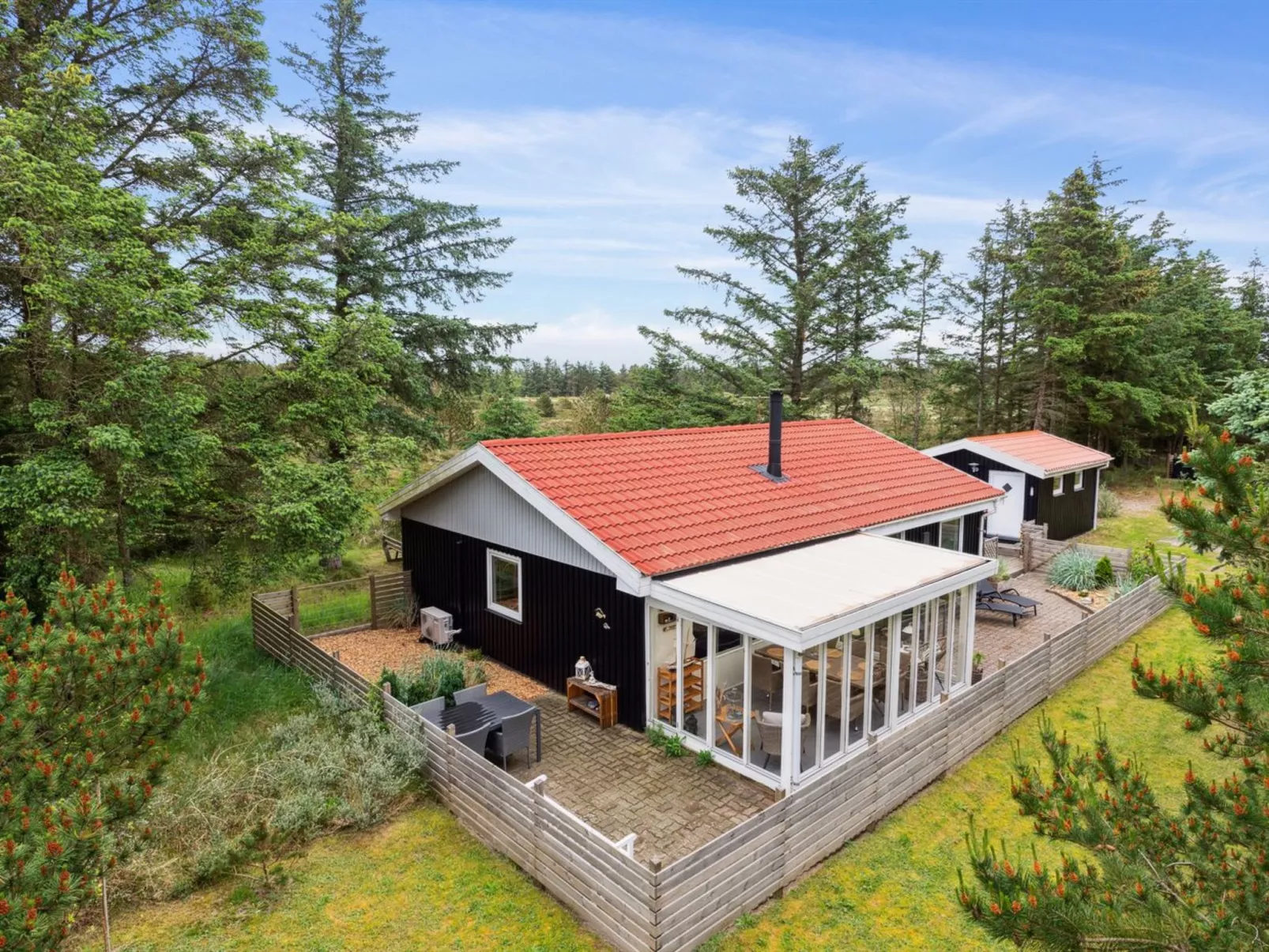 "Ilkka" - 2.1km from the sea-Buiten