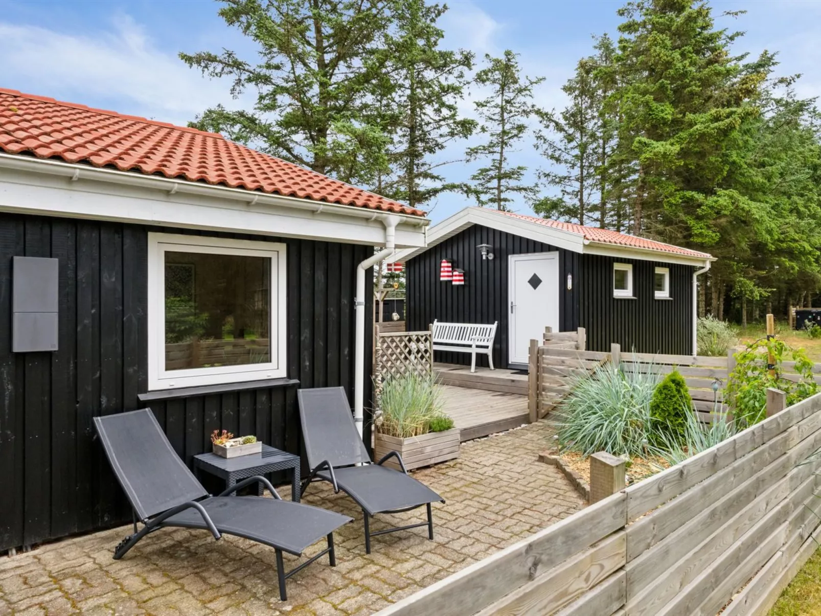 "Ilkka" - 2.1km from the sea-Buiten