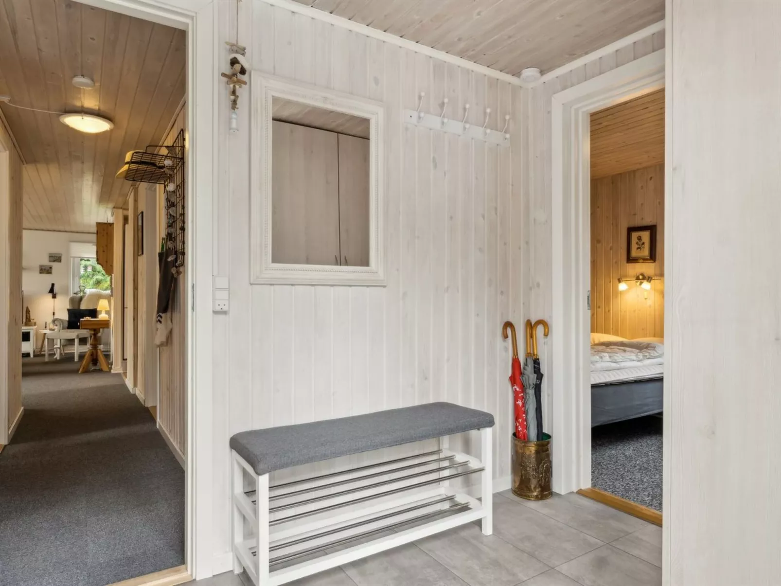 "Ilkka" - 2.1km from the sea-Binnen