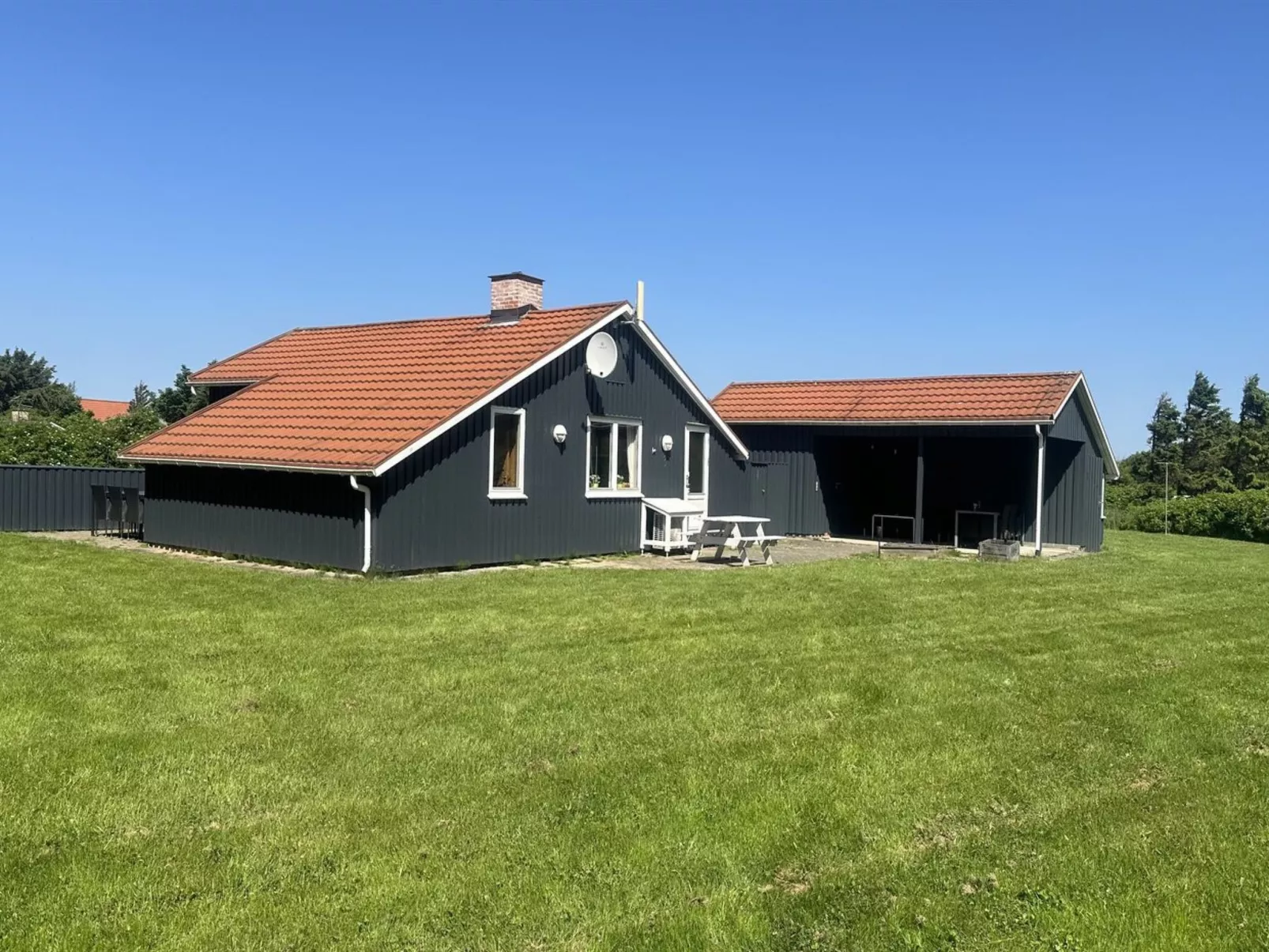 "Frellef" - 491m from the sea-Buiten