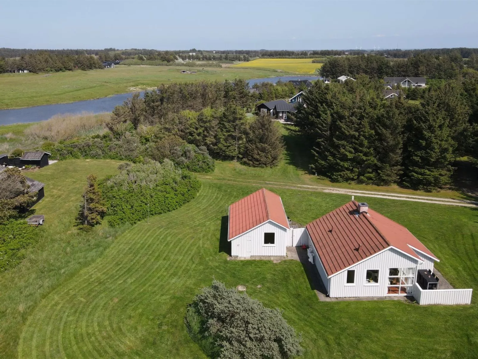 "Frellef" - 491m from the sea-Buiten
