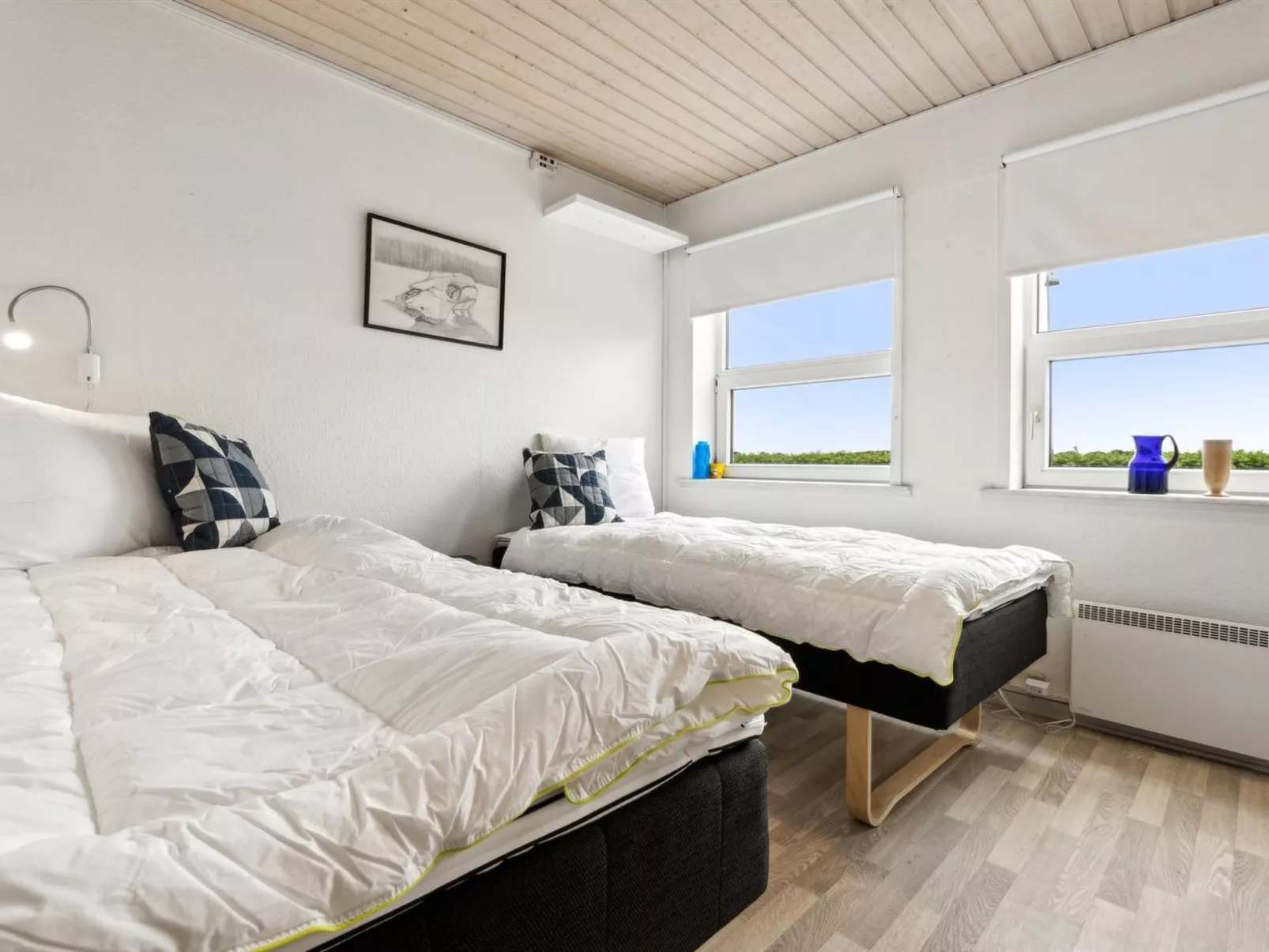 "Janin" - 400m from the sea-Binnen
