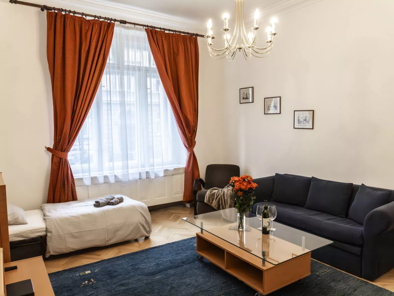 Manes Residence-Binnen