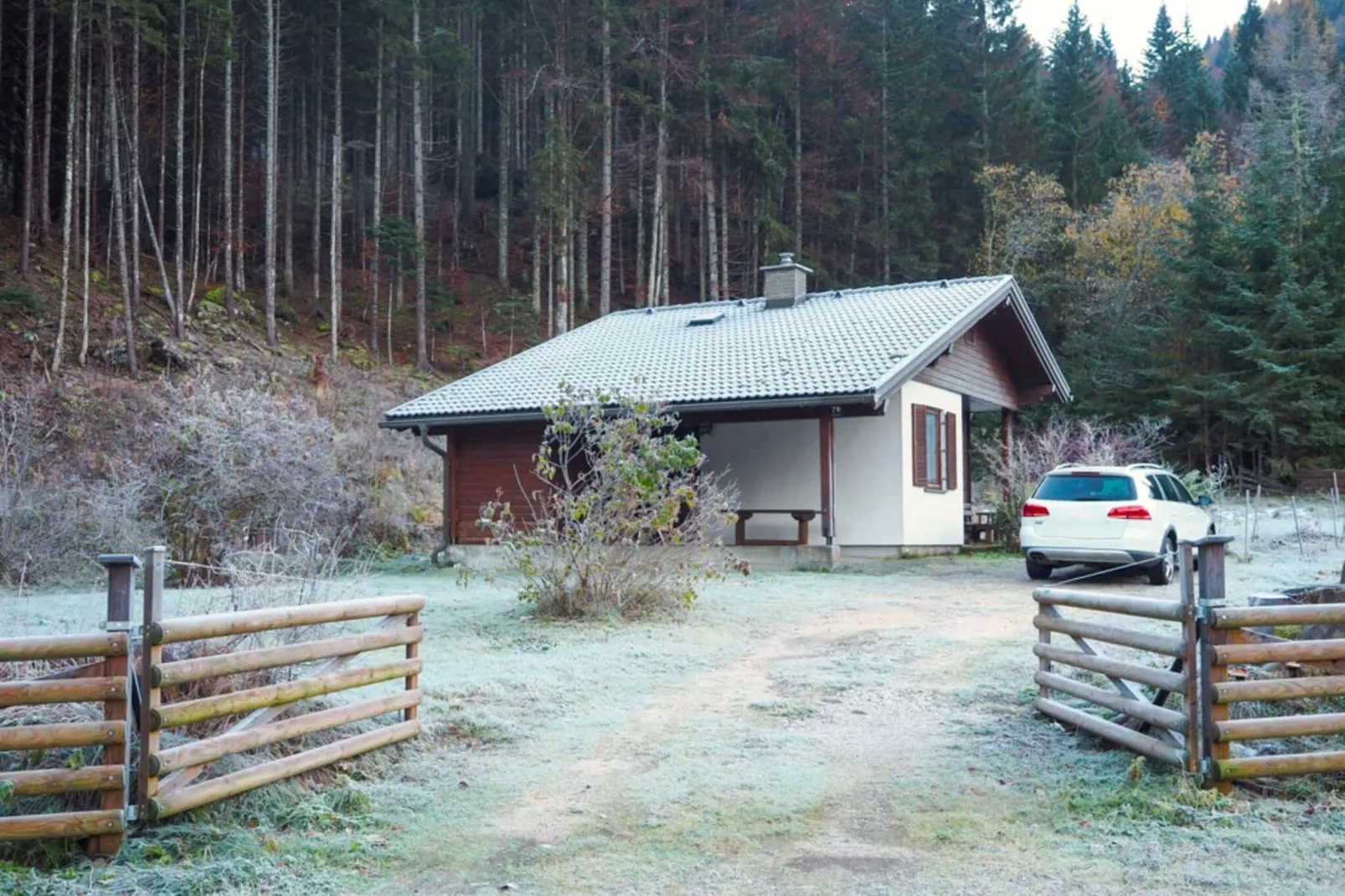 	 Ferienhaus Bodental-Buitenkant zomer