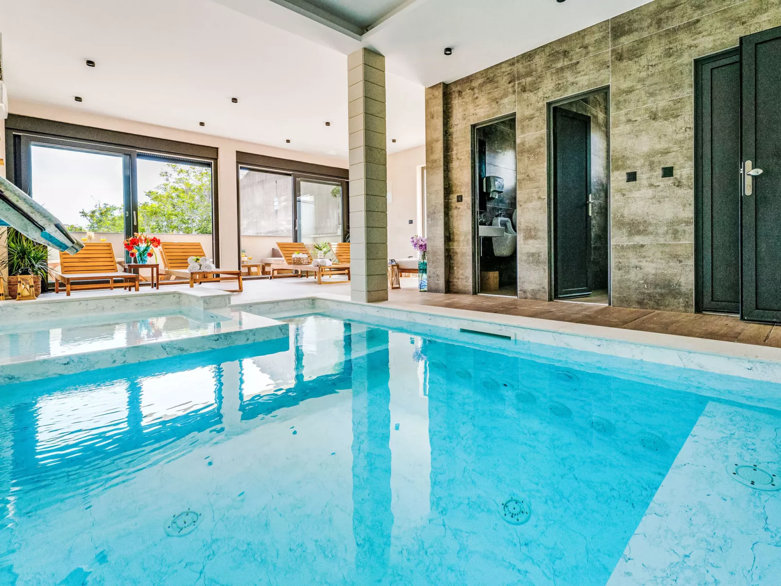 Luxury Villa Terra Maiorum-Binnen