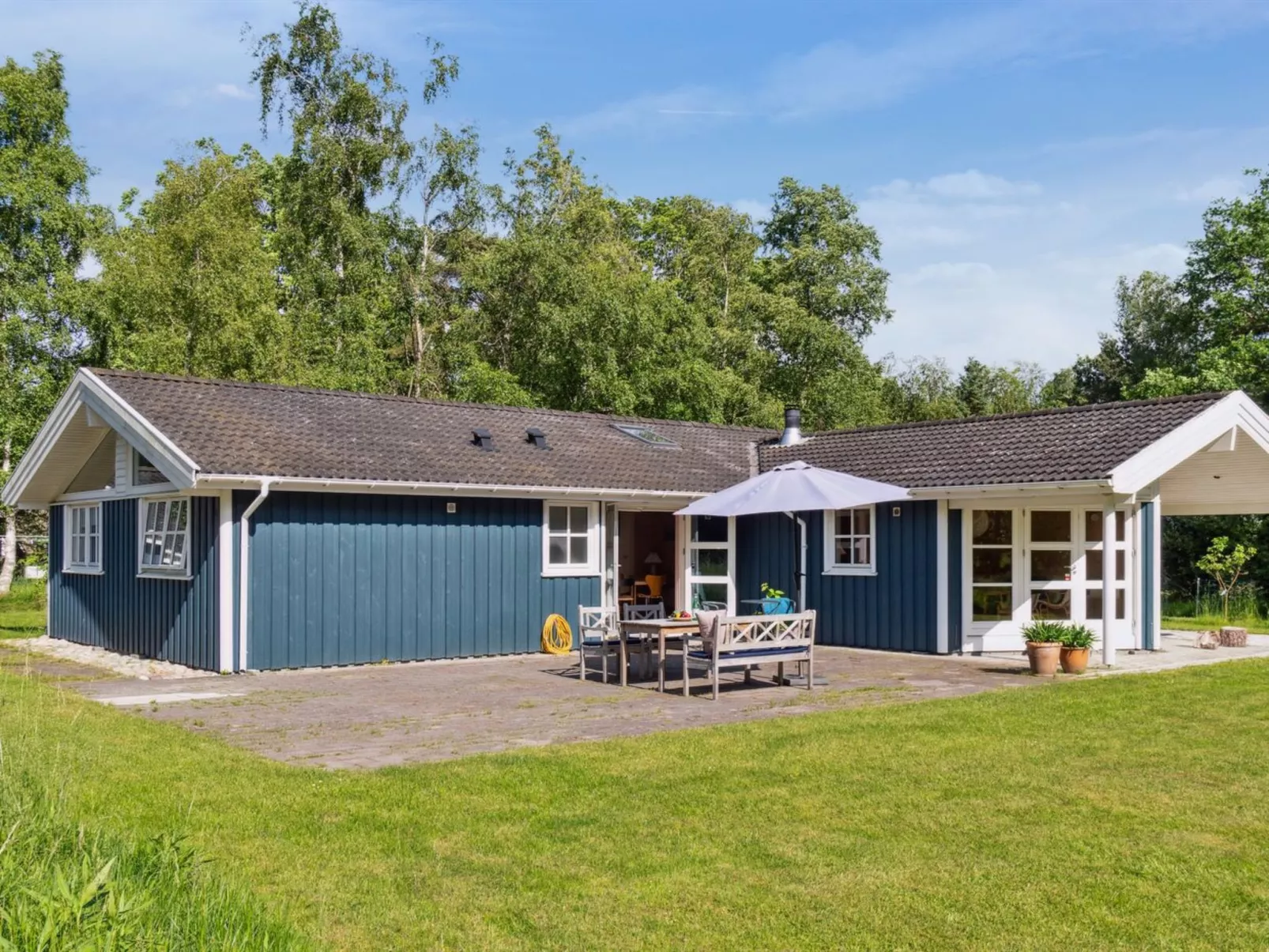 "Launo" - 1.1km to the inlet-Buiten