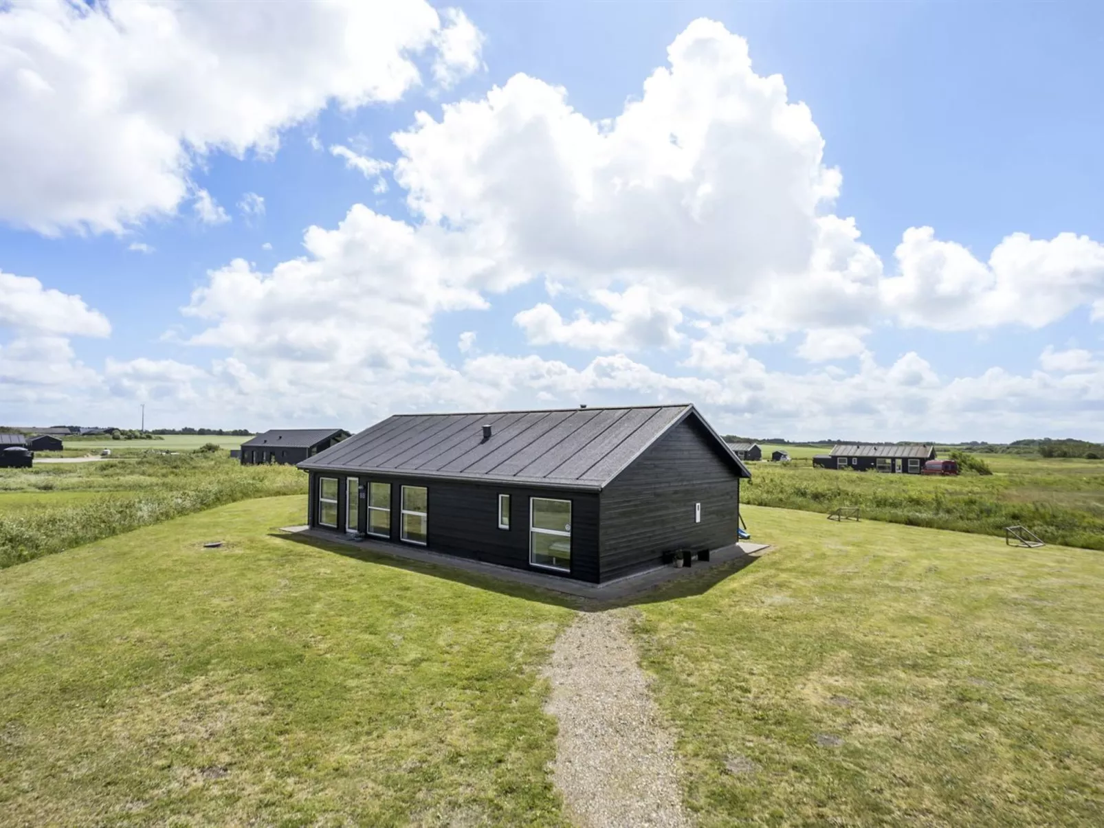 "Anike" - 1.6km from the sea-Buiten