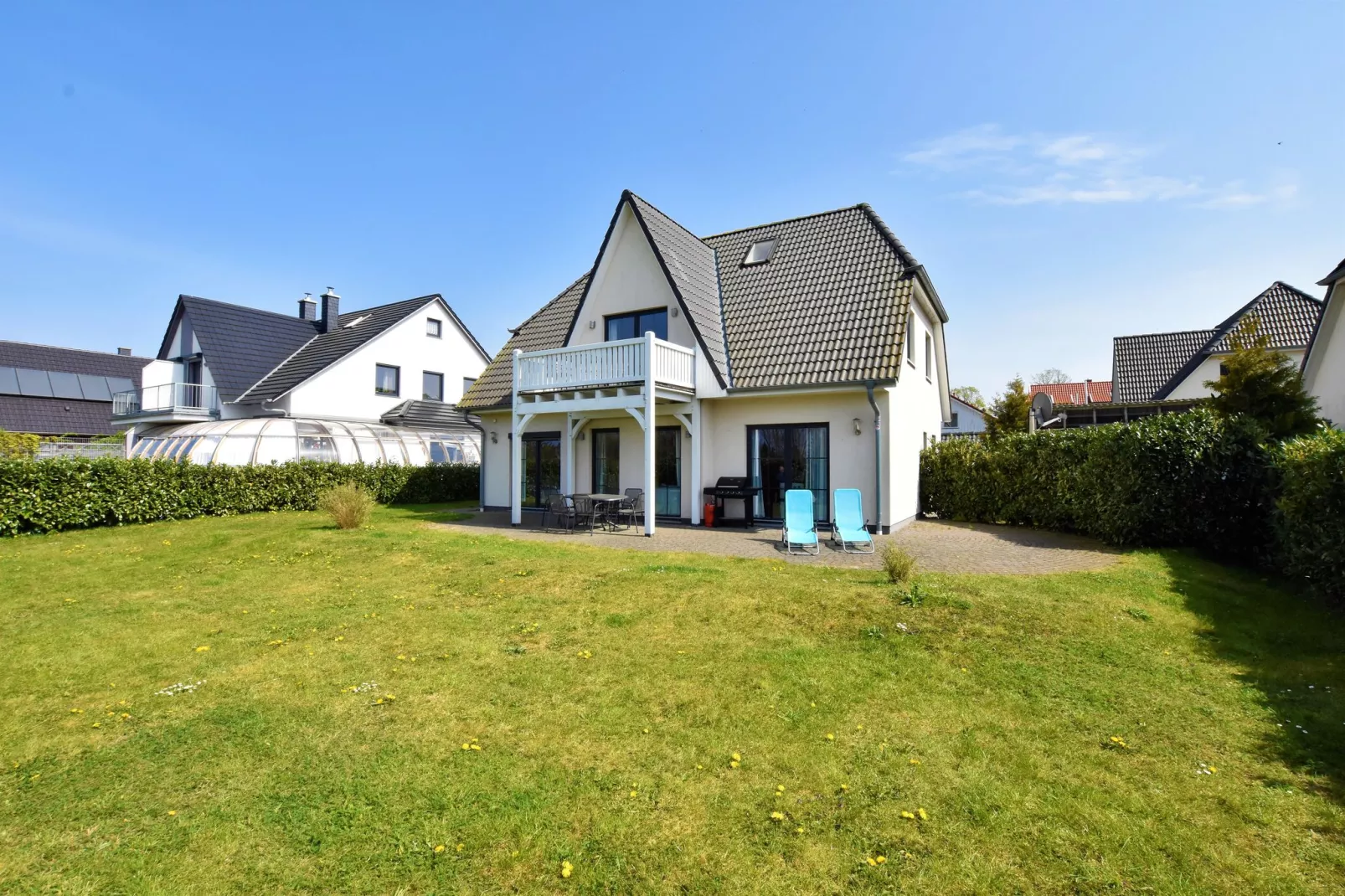 Minihus - Erdgeschoss mit Terrasse-Tuinen zomer