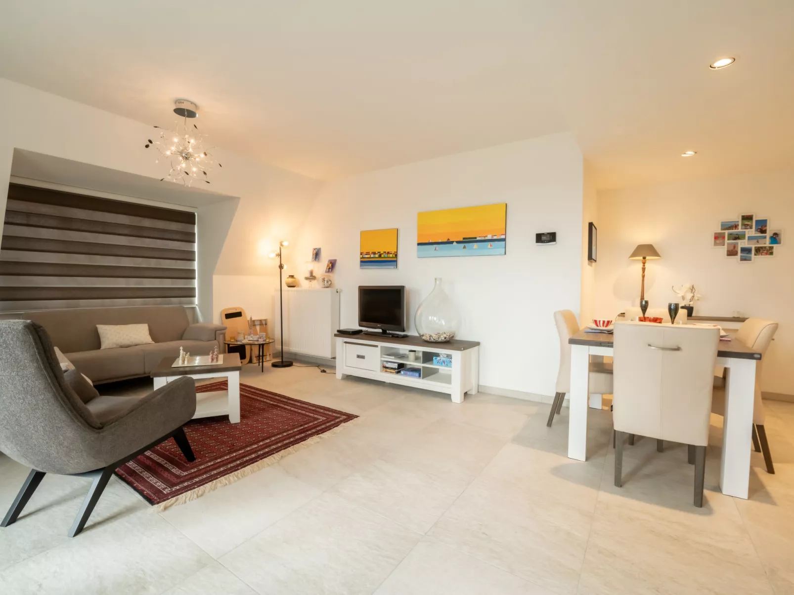 Cosy - bright top floor appartment-Binnen