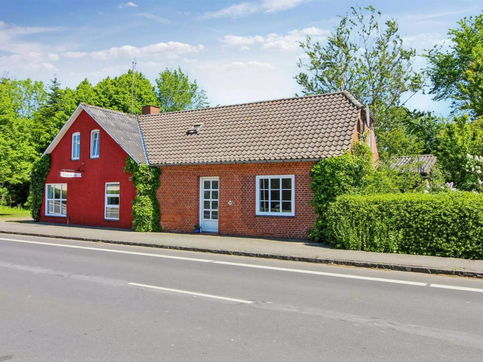 "Kiri" - 24km from the sea-Buiten