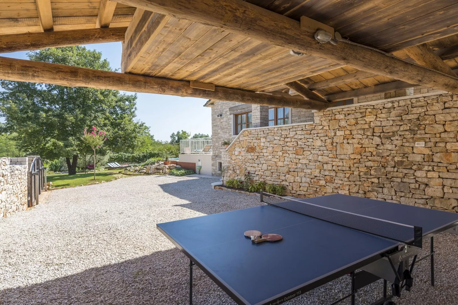 Villa Lipica with Private Pool and Jacuzzi-Faciliteiten