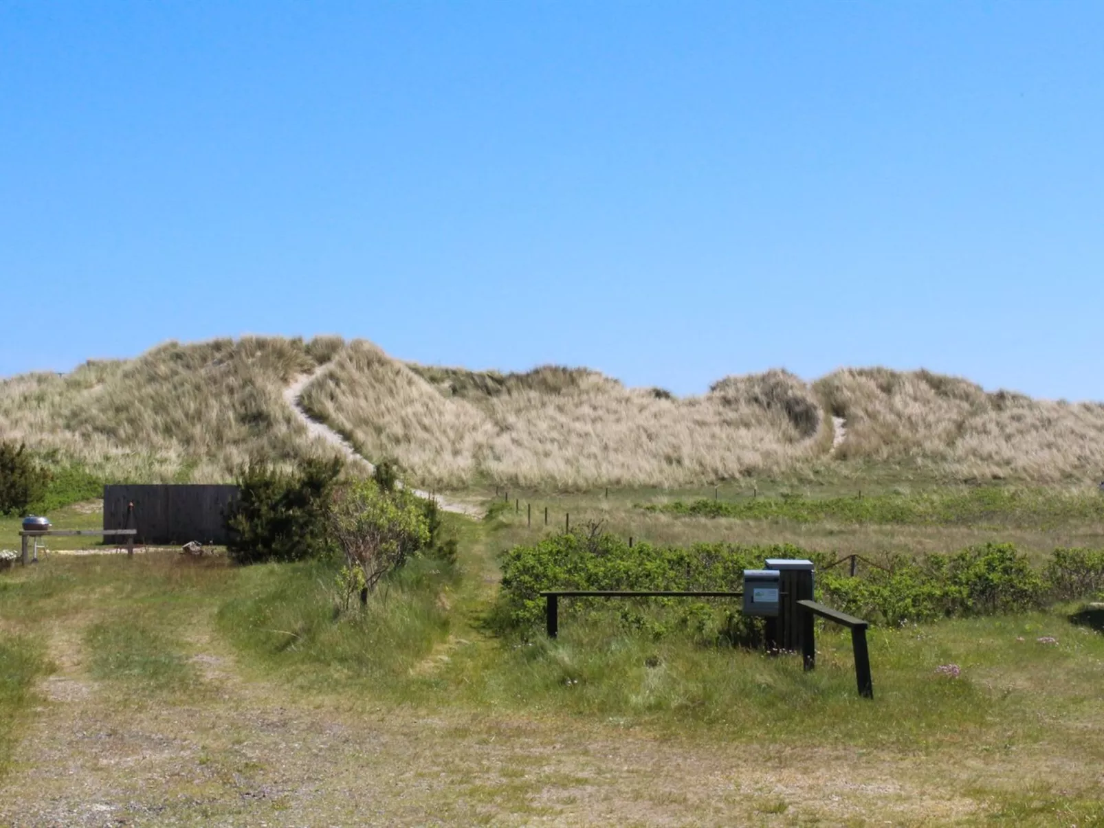 "Beeke" - 75m from the sea-Buiten