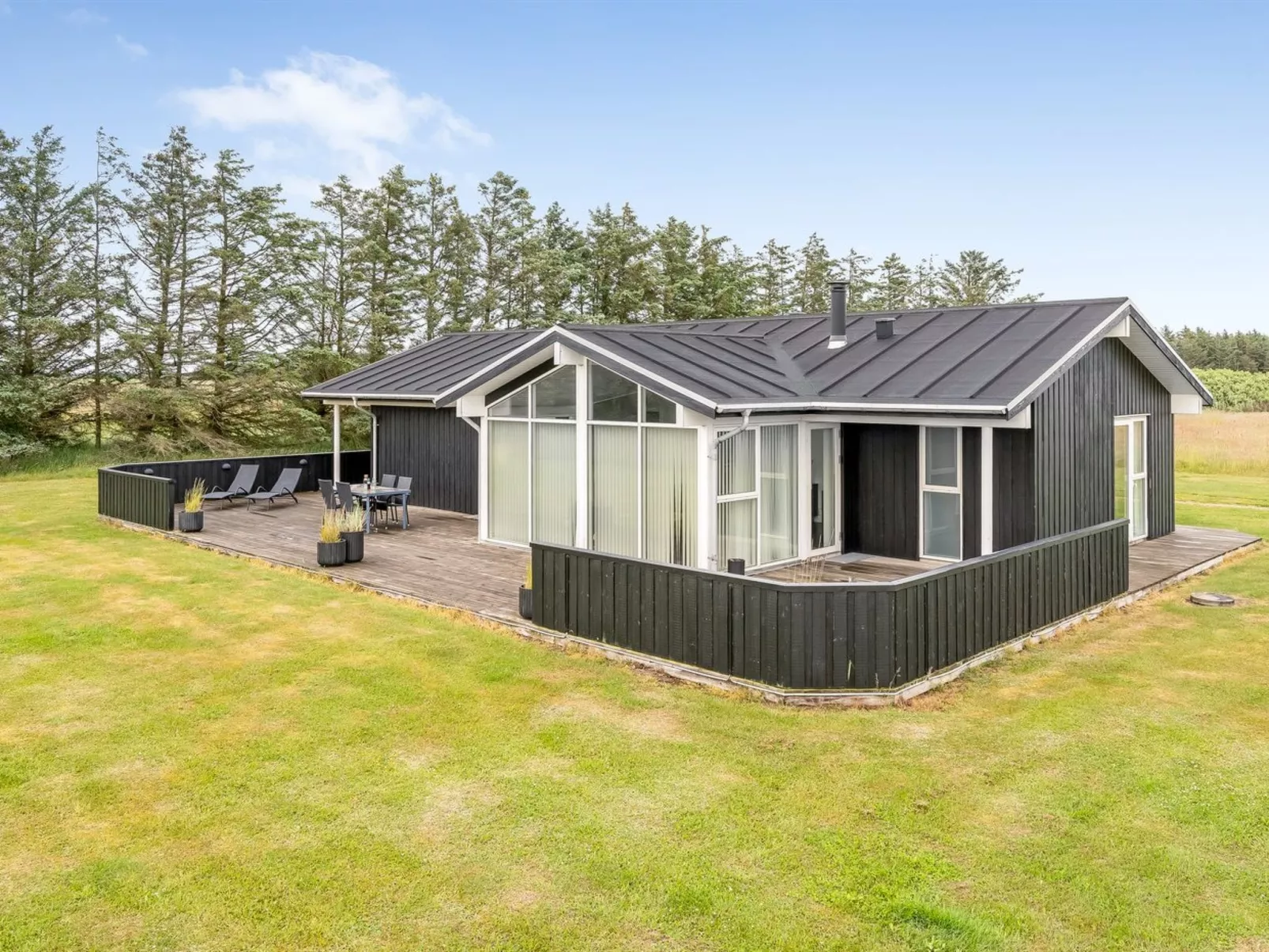 "Meino" - 1.4km from the sea-Buiten