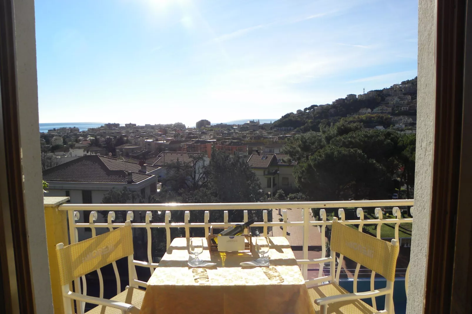 Residence Morelli Pietra Ligure - TR2 / C7-Uitzicht zomer