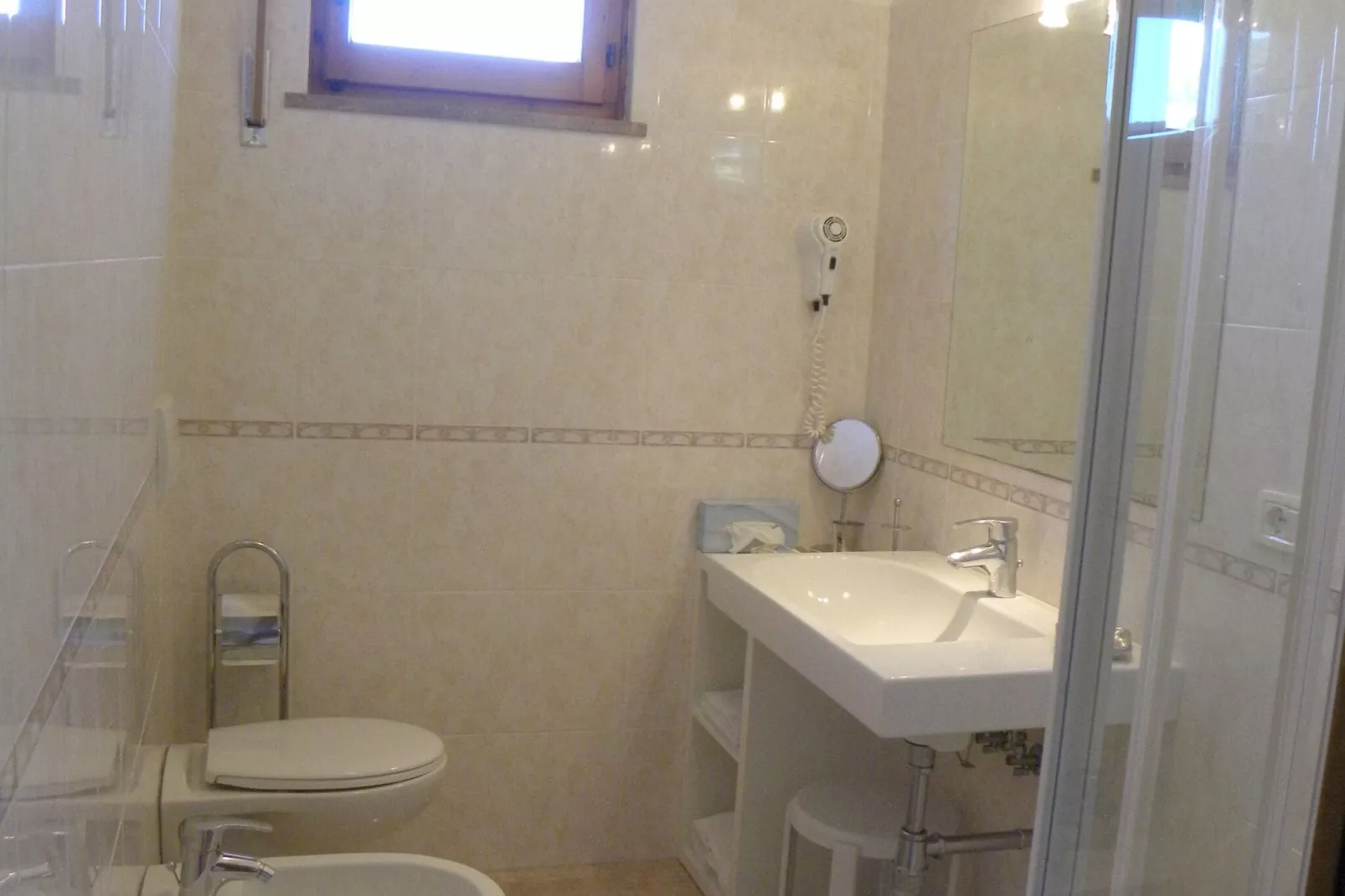 Residence Morelli Pietra Ligure - TR2 / C7-Badkamer