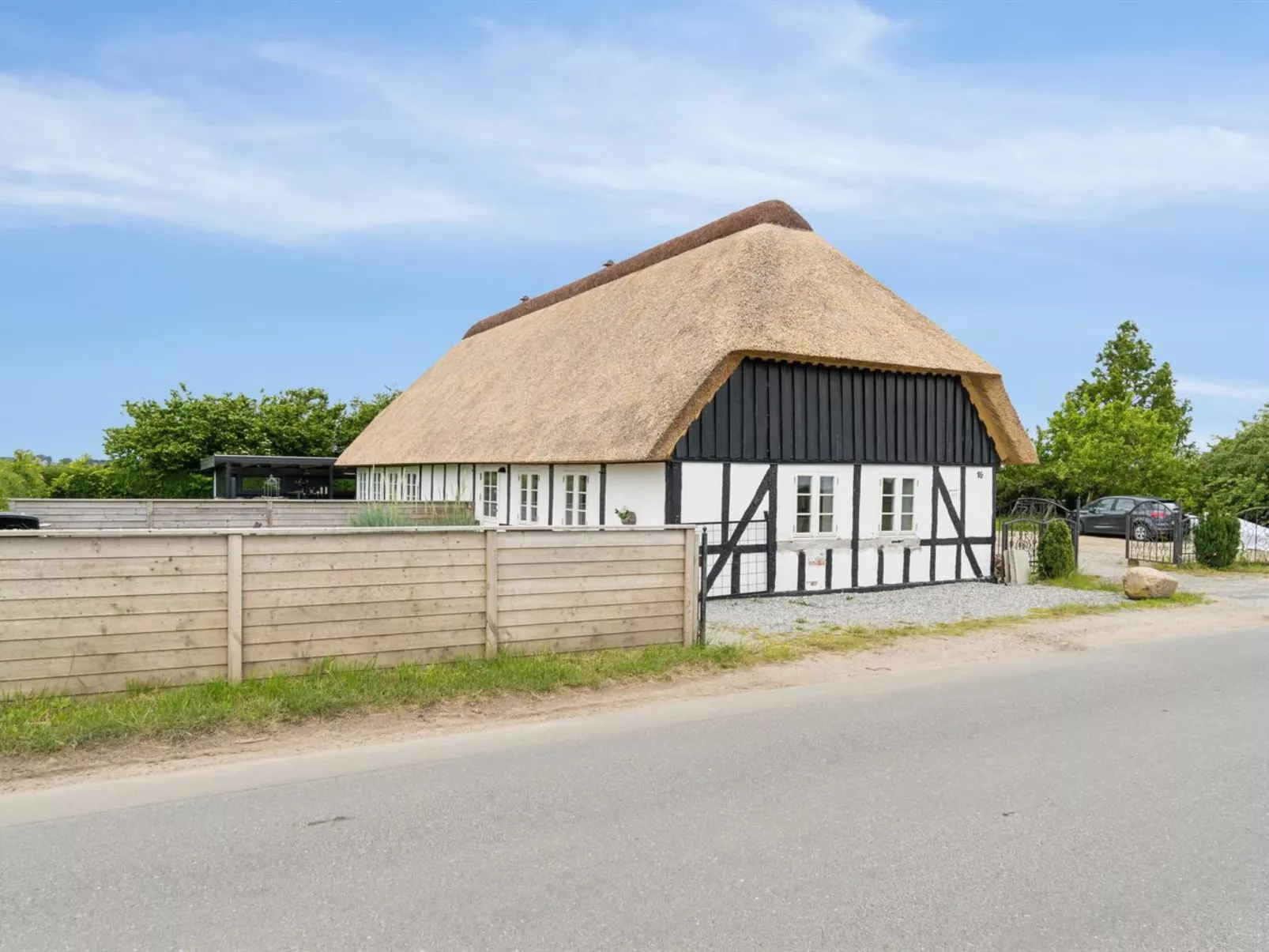 "Thessa" - 900m from the sea-Buiten