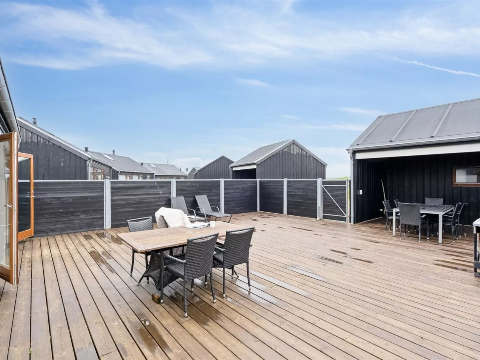 "Elara" - 200m from the sea-Buiten