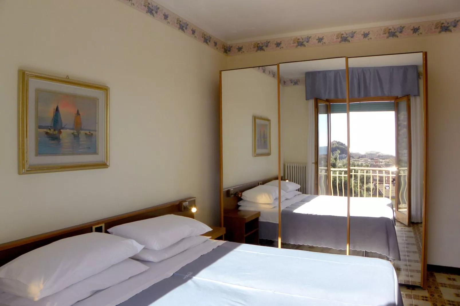 Residence Morelli Pietra Ligure - TR2 / C7-Slaapkamer