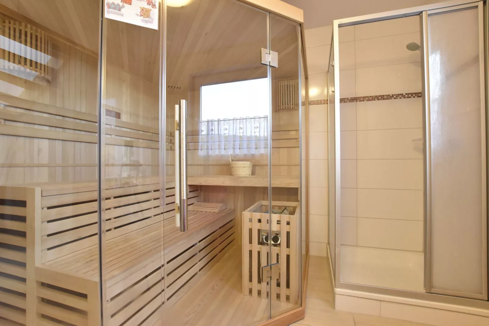 Haus am Salzhaff mit Sauna - für Familien und Wassersportler-Badkamer
