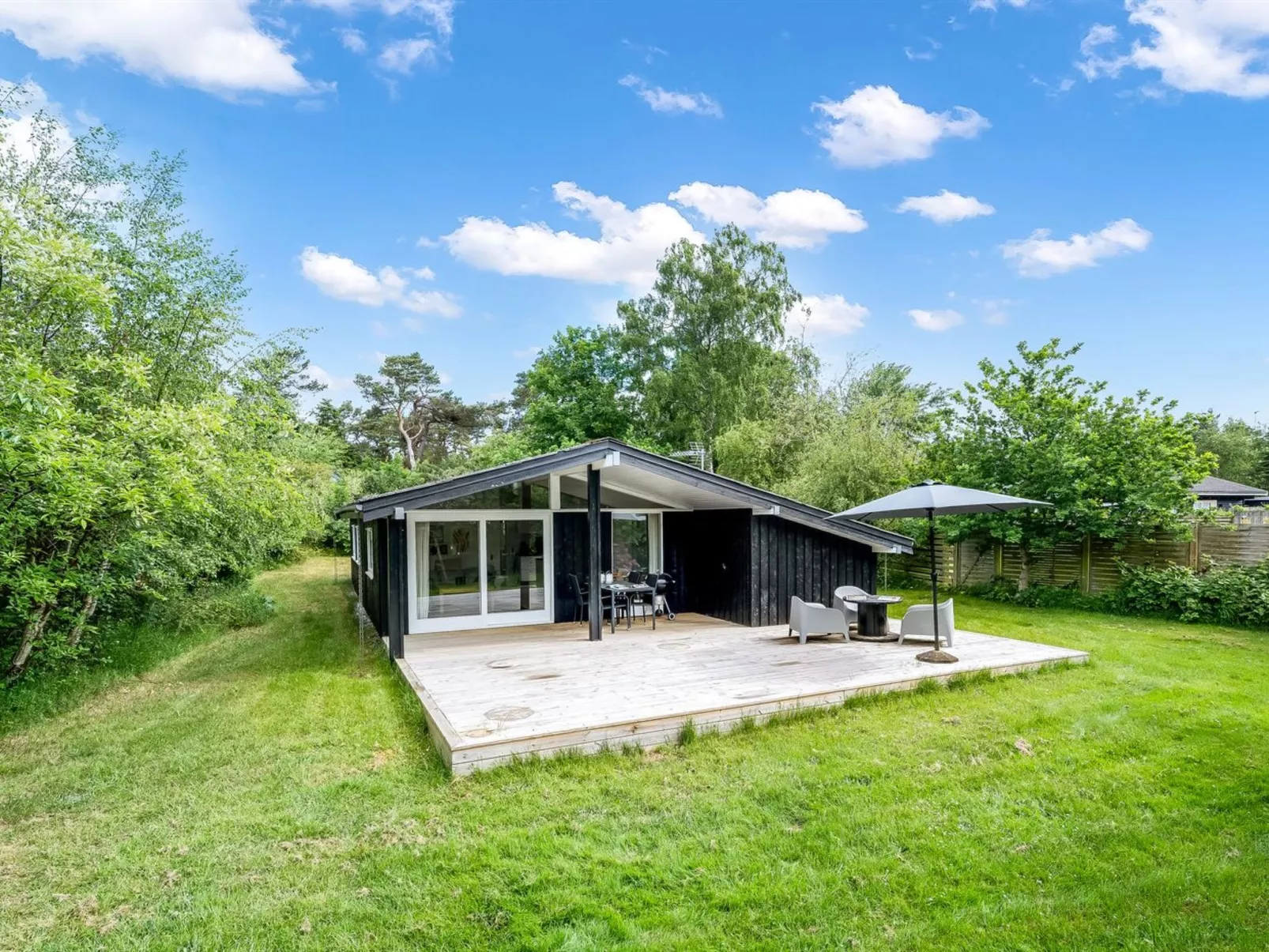 "Krum" - 250m from the sea-Buiten