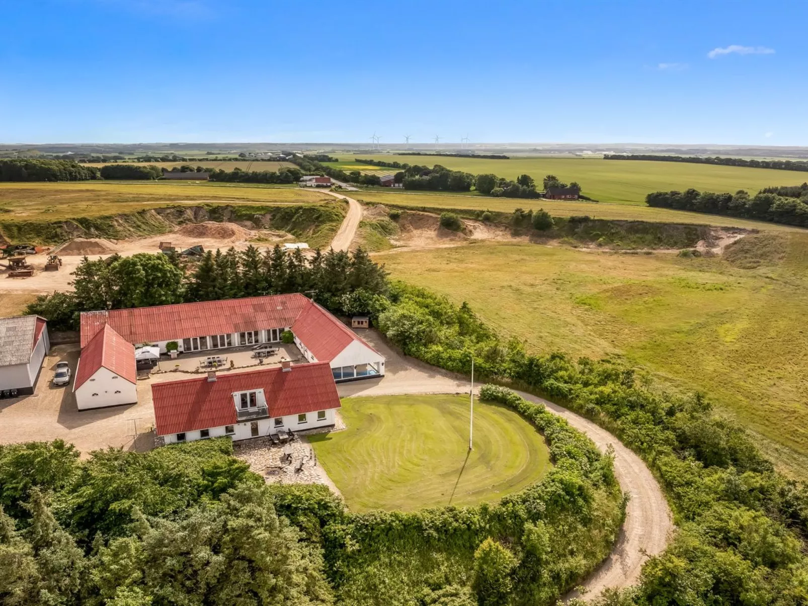 "Sune" - 6km from the sea-Buiten