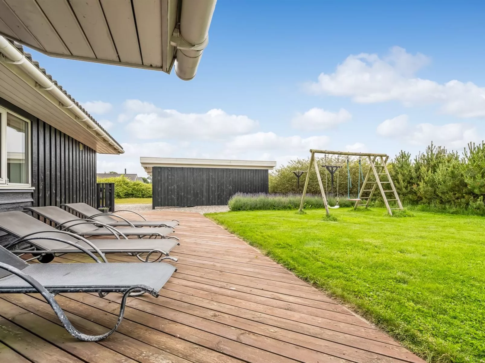 "Lyly" - 400m from the sea-Binnen