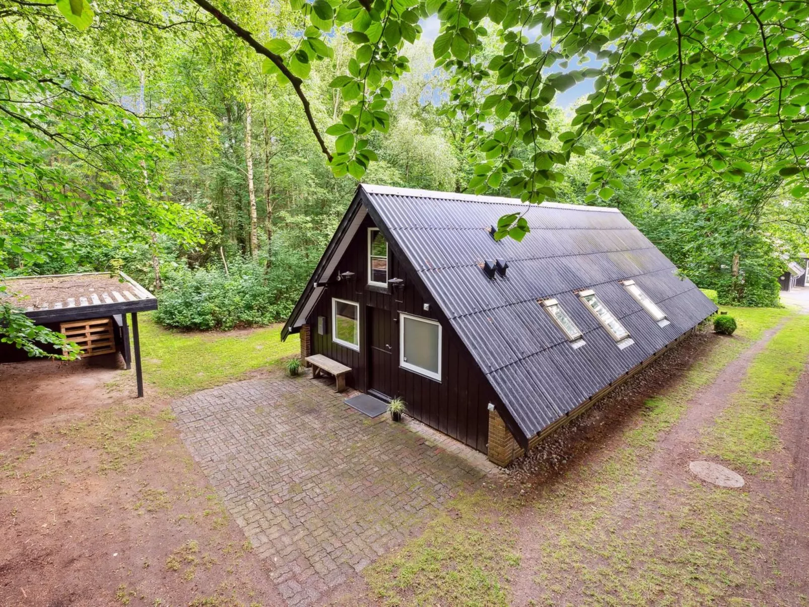 "Jobst" - 30km from the sea-Buiten