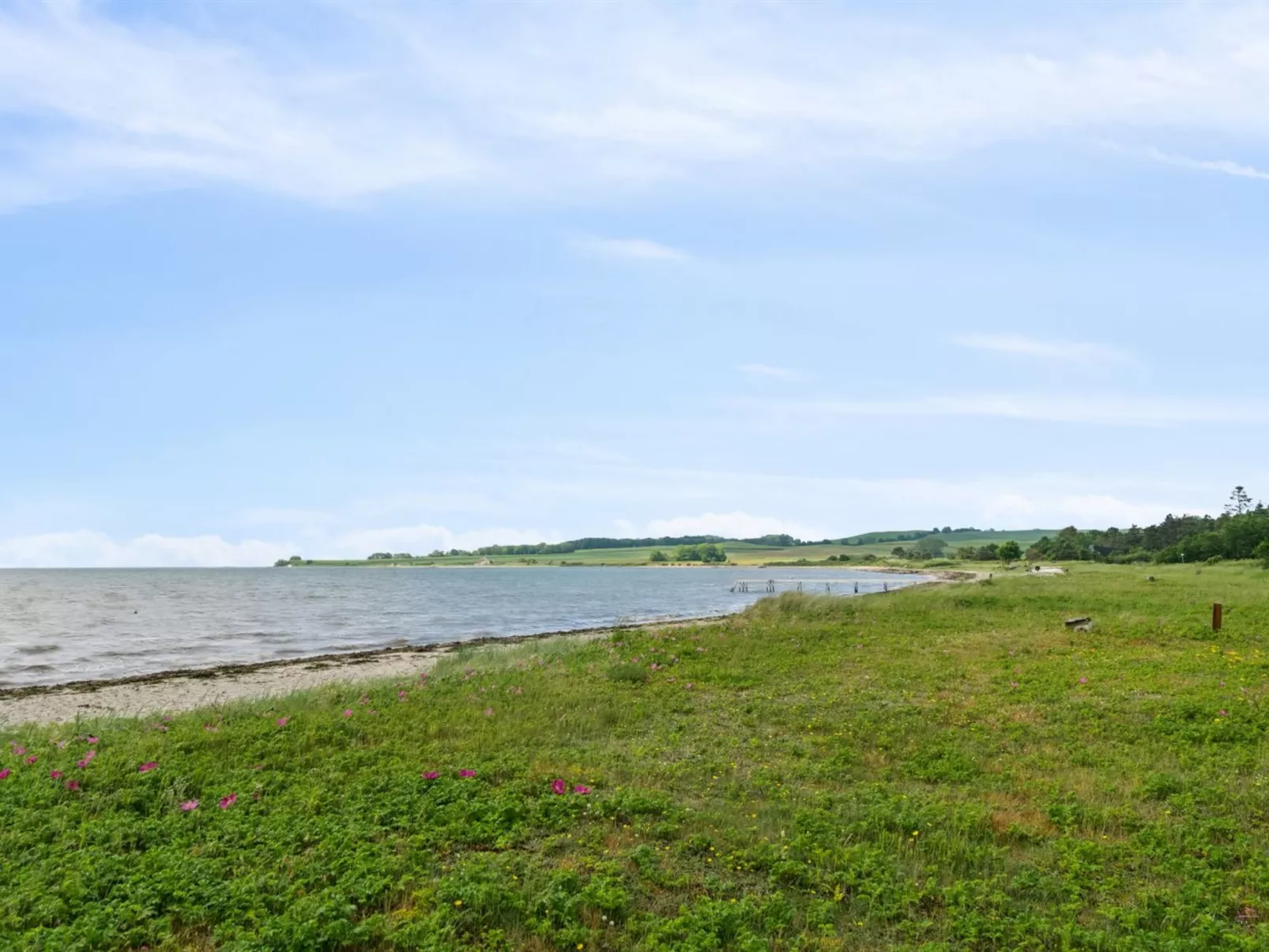 "Dagny" - 100m from the sea-Buiten