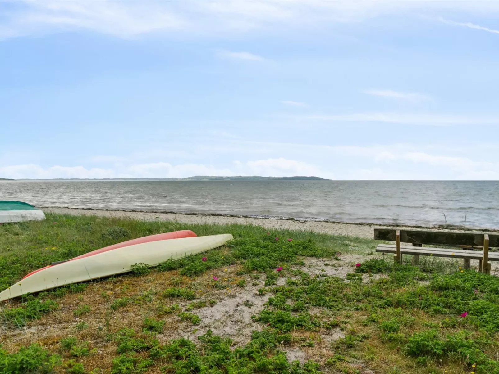 "Dagny" - 100m from the sea-Buiten