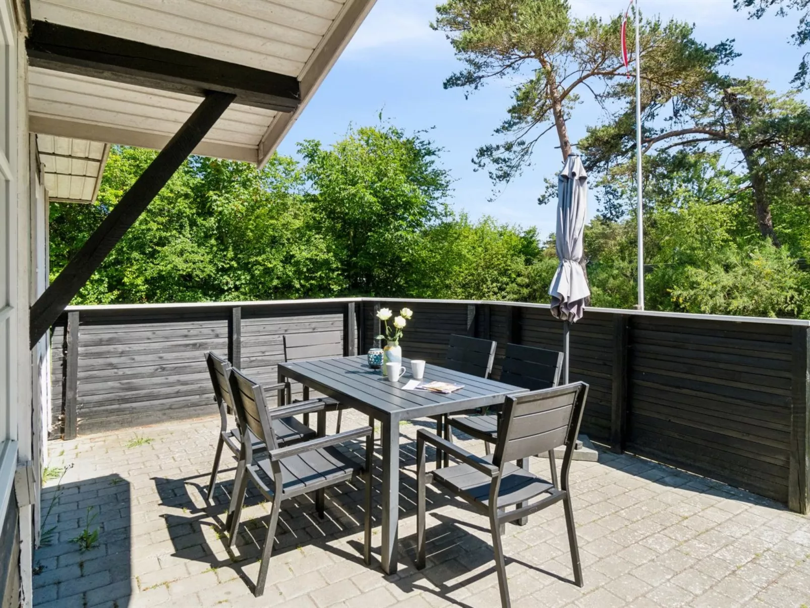 "Horsten" - 270m from the sea-Buiten