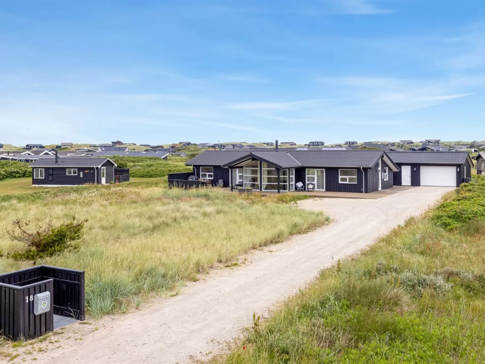 "Lennart" - 300m from the sea-Buiten