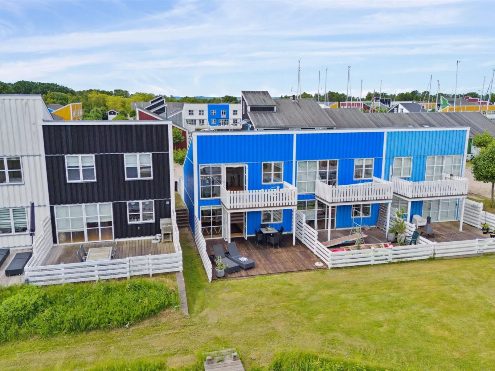 "Jænis" - 10m from the sea-Buiten