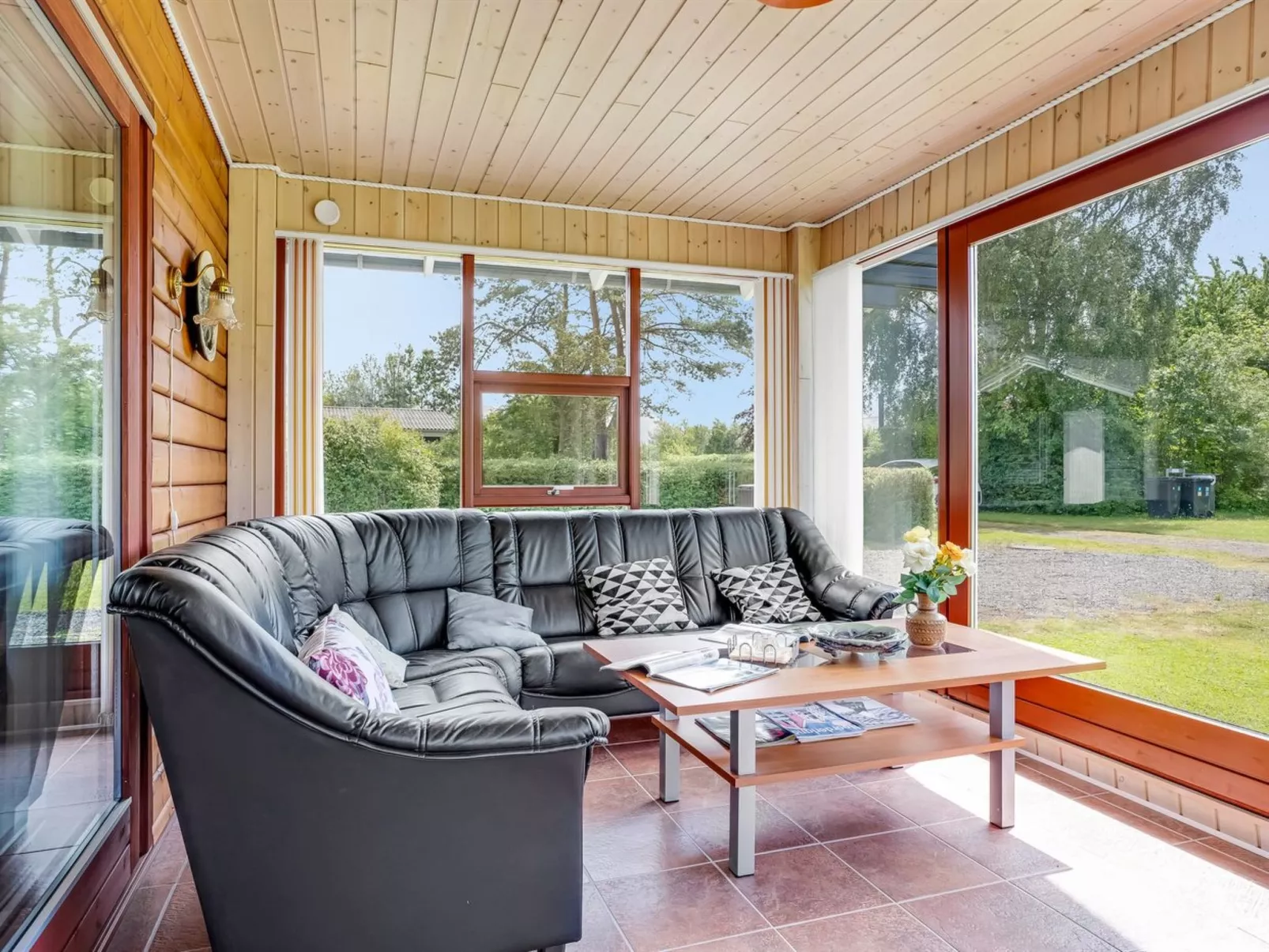 "Lodden" - 600m from the sea-Binnen
