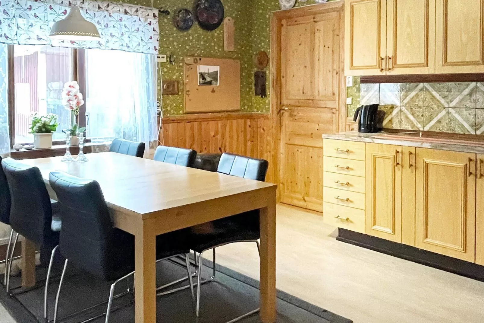 Vakantiehuis voor 8 gasten in Hultsfred-Binnen