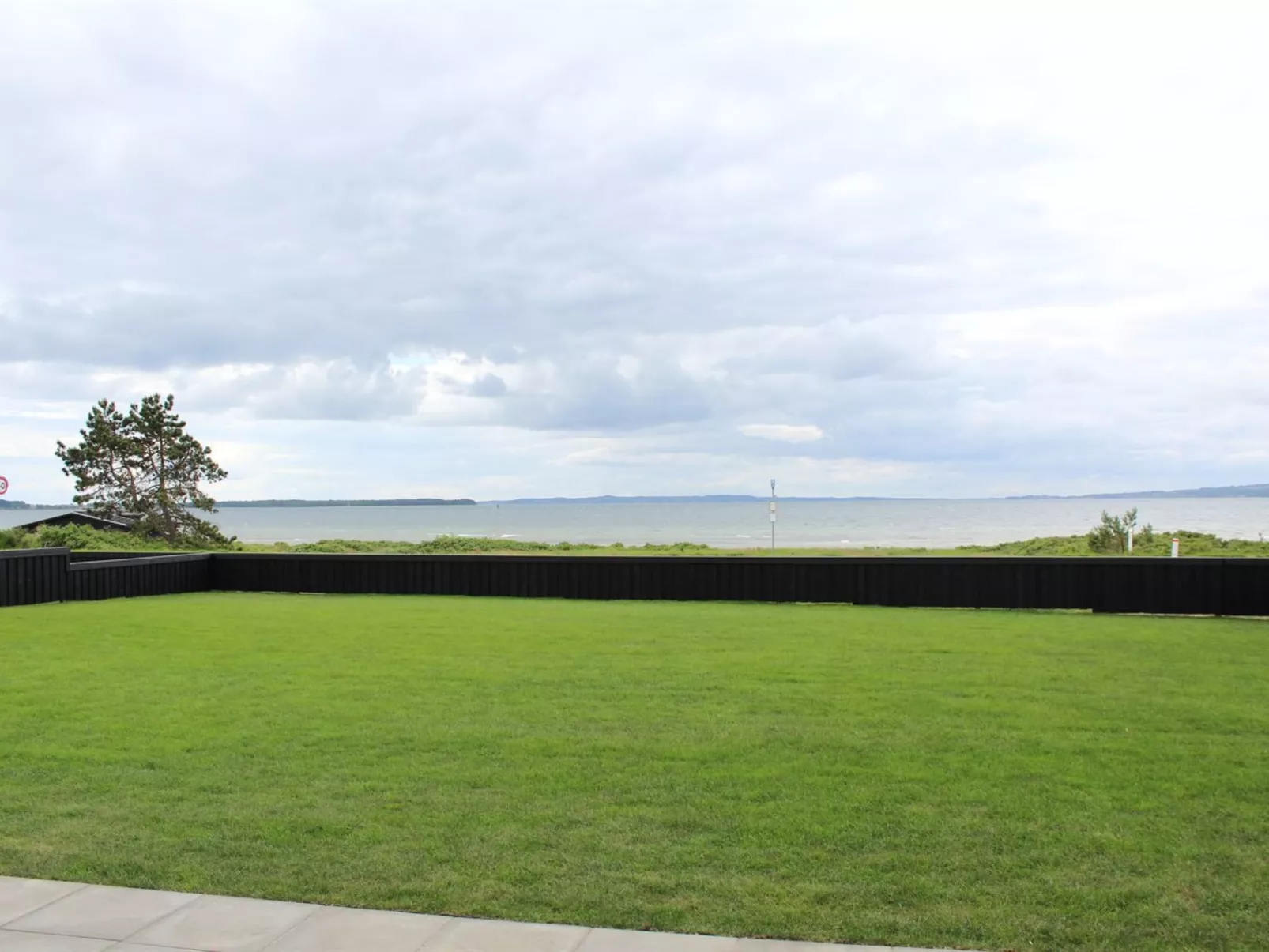 "Straale" - 50m from the sea-Binnen