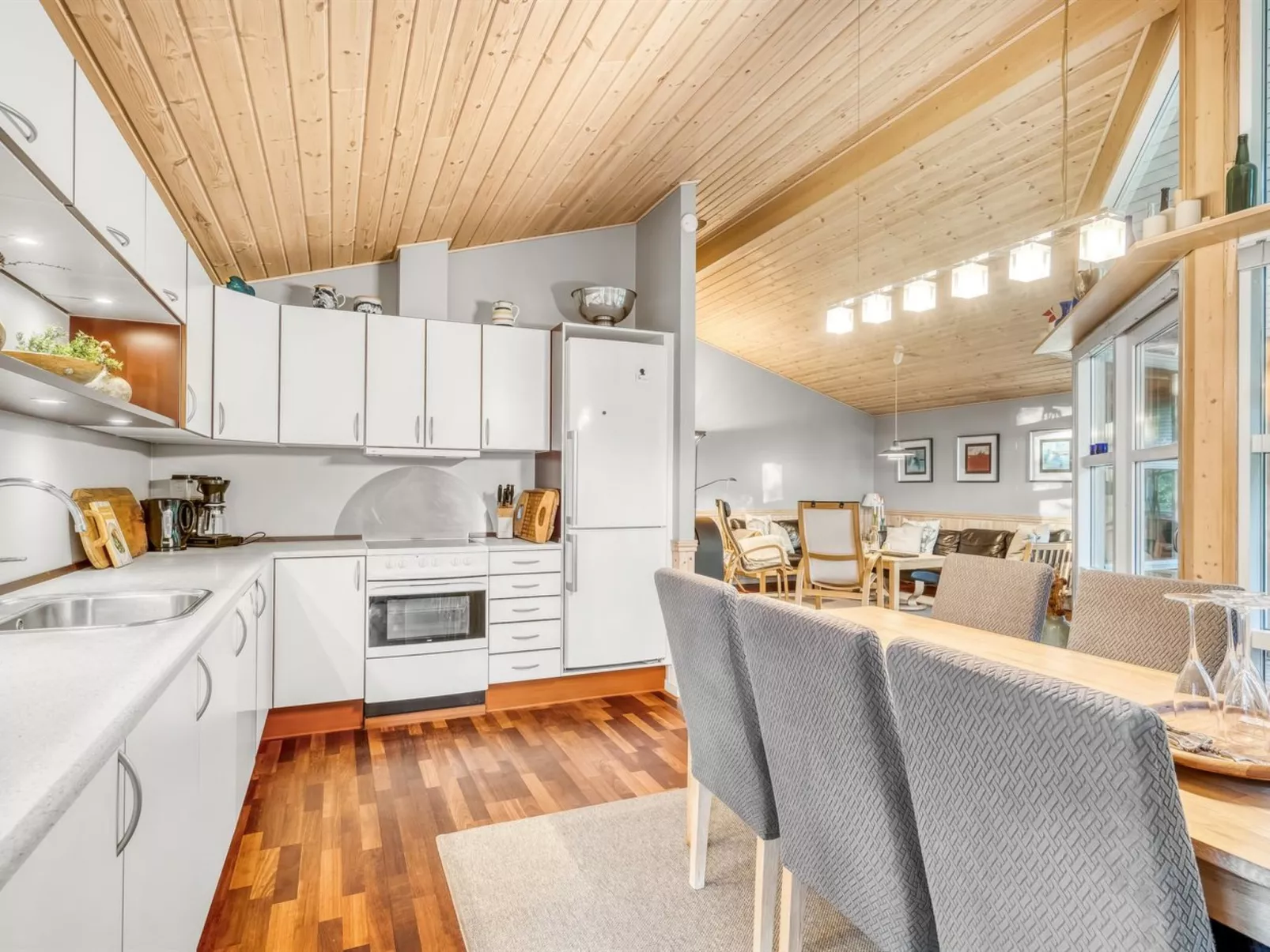 "Zölestine" -  from the sea-Binnen