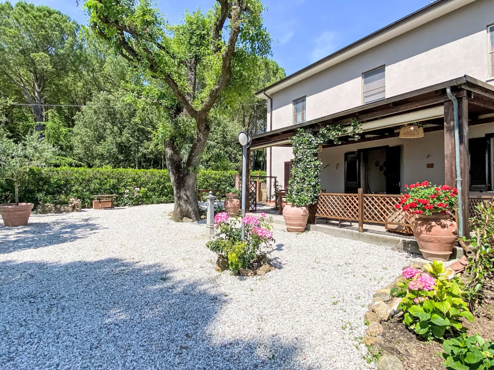 Montaleo-Buiten