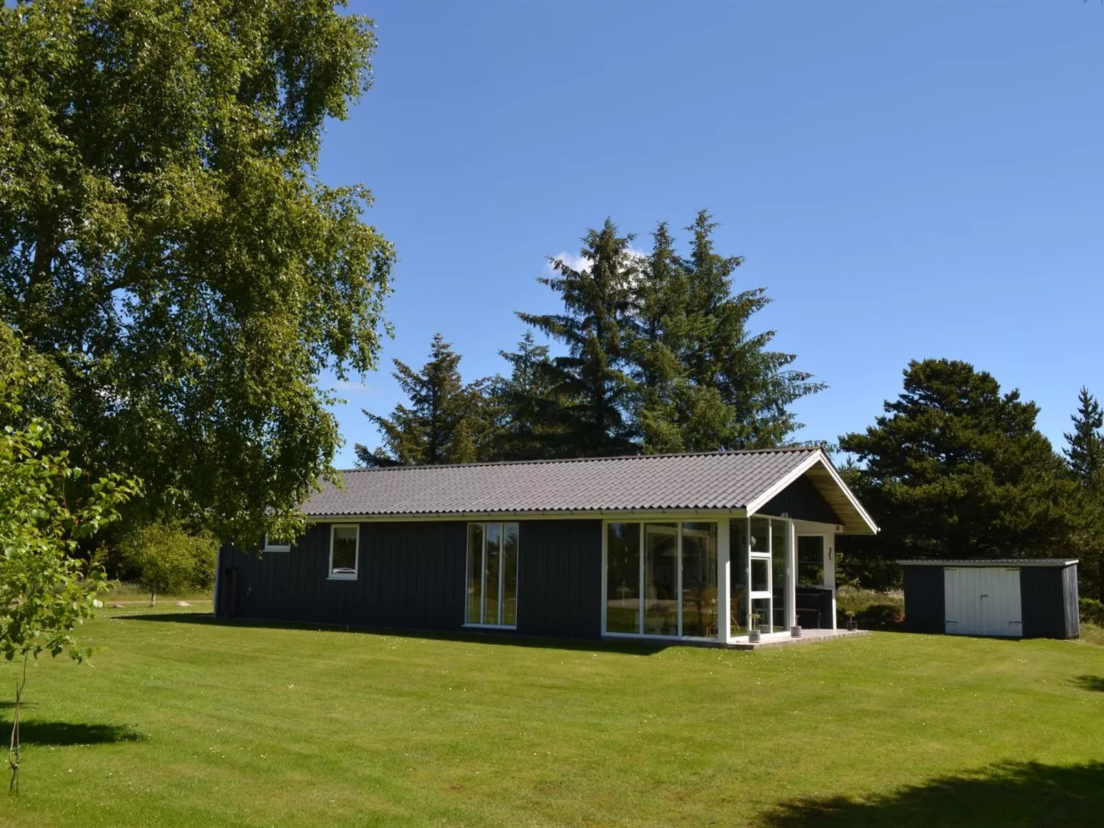 "Fiallar" - 3.2km from the sea-Buiten