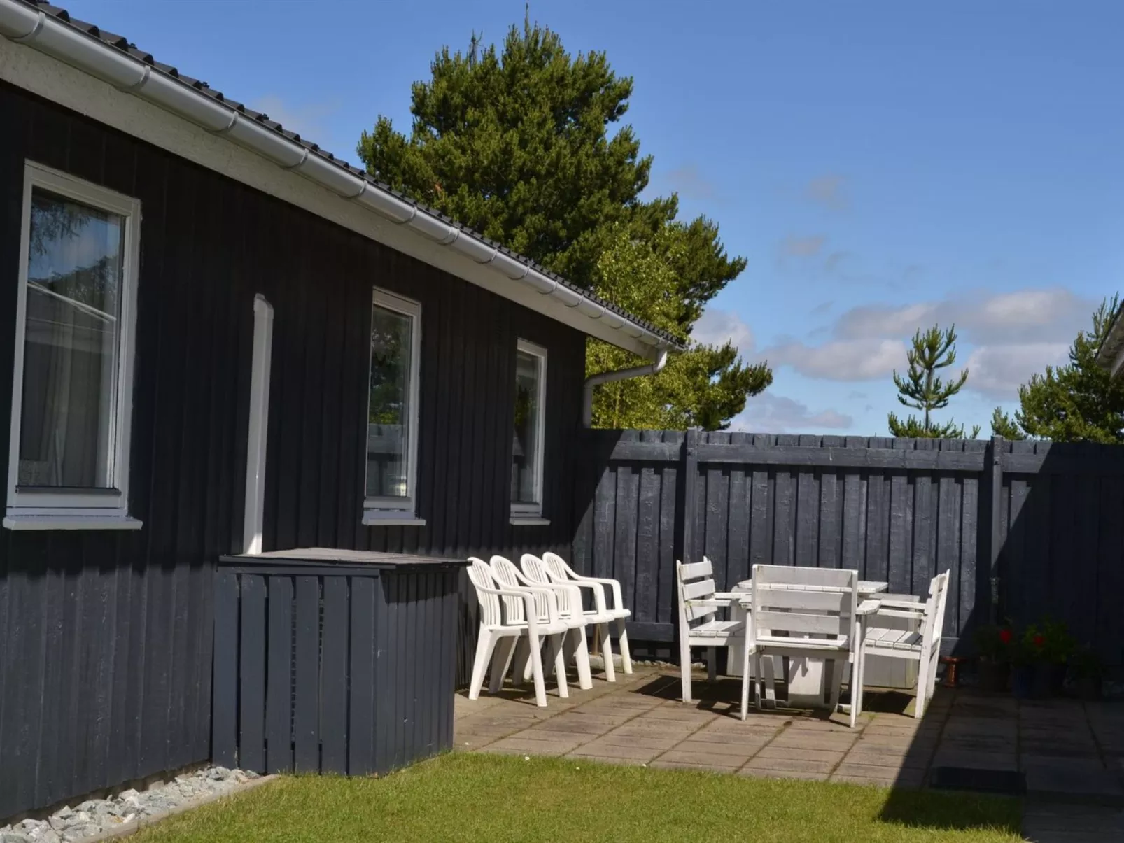 "Fiallar" - 3.2km from the sea-Buiten
