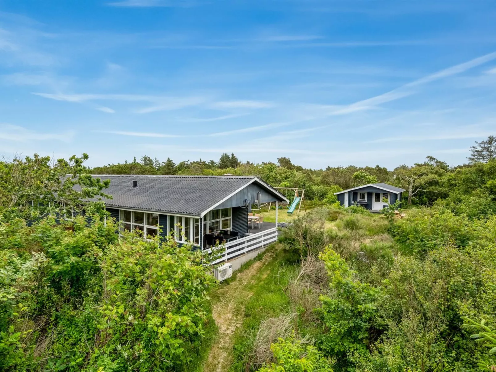 "Tameka" - 1.2km from the sea-Buiten