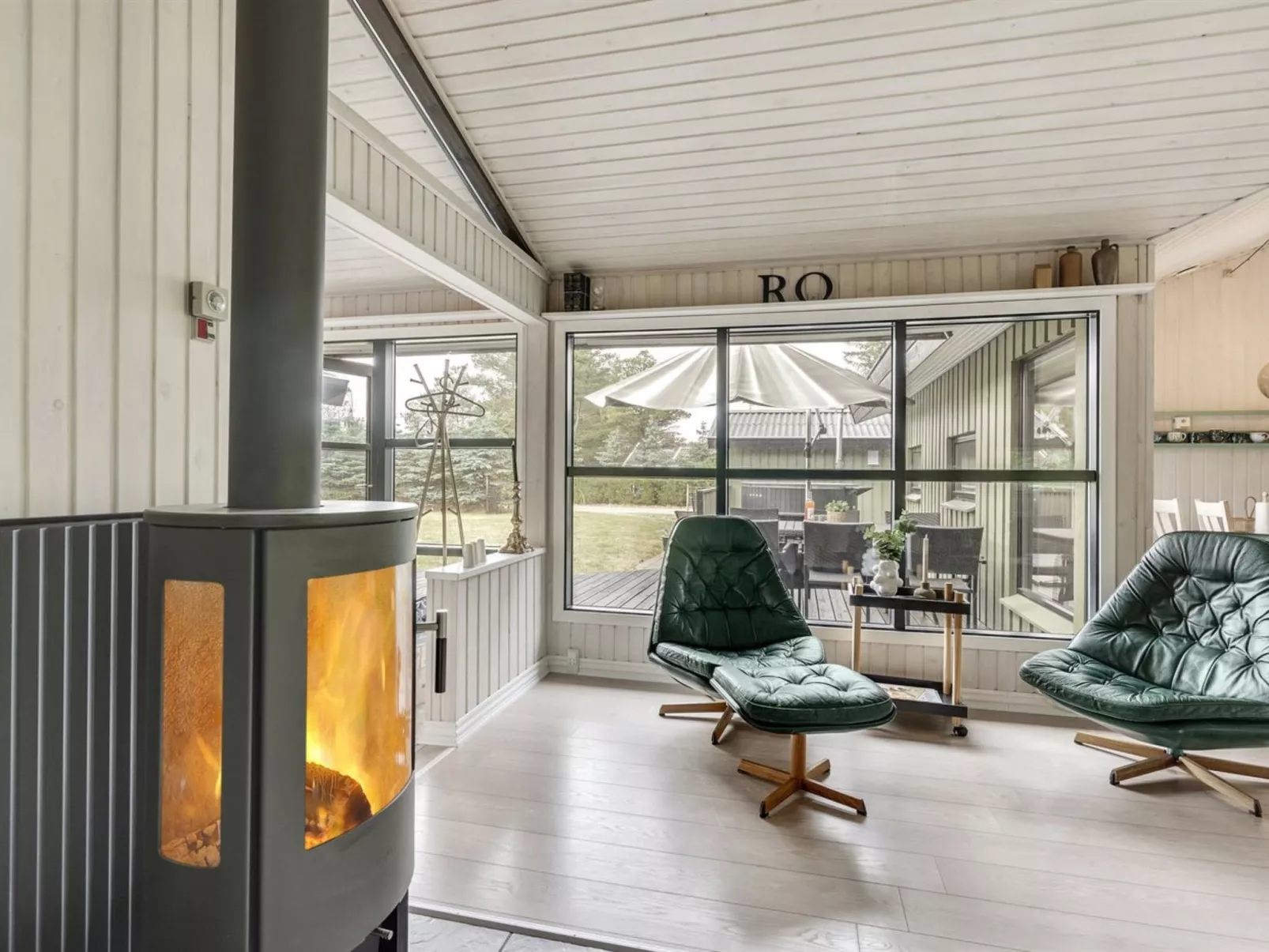 "Glenda" - 3km from the sea-Binnen