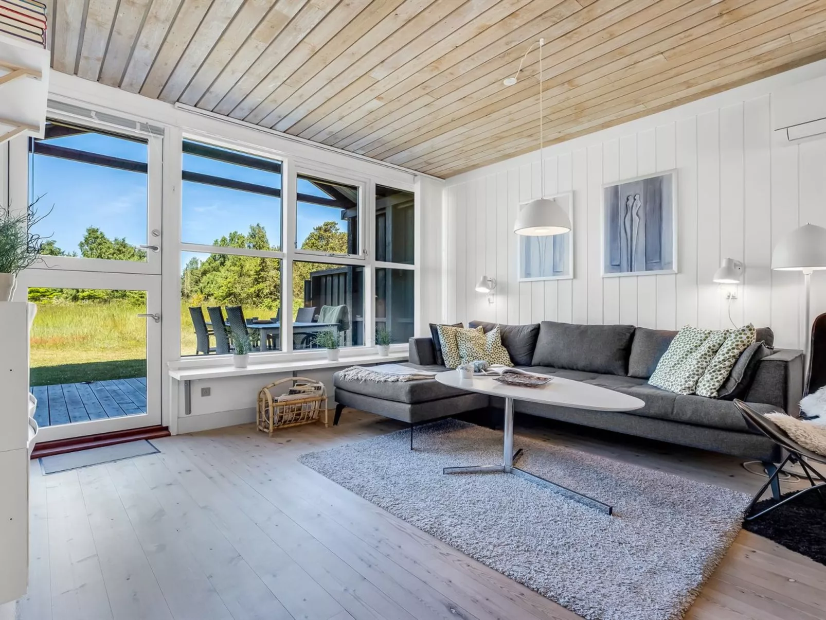 "Clea" - 300m from the sea-Binnen