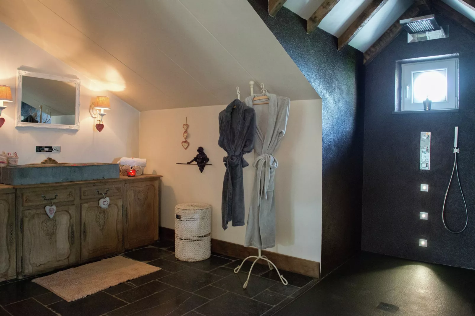 Thermes Oppidum-Badkamer