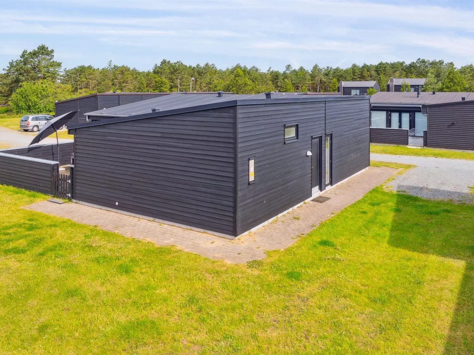"Ingebrit" - 1.4km from the sea-Buiten