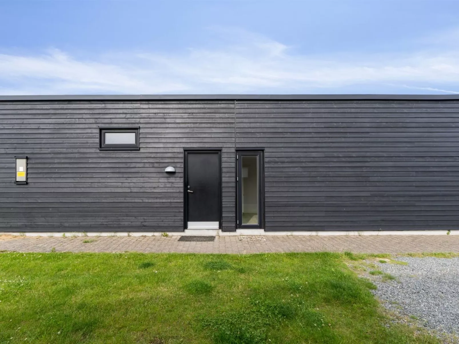 "Ingebrit" - 1.4km from the sea-Buiten