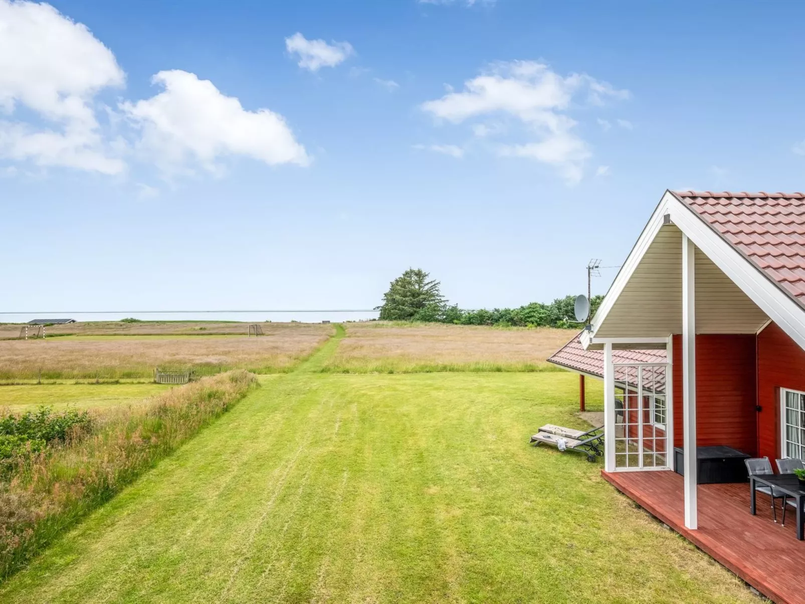 "Thorunn" - 100m to the inlet-Buiten