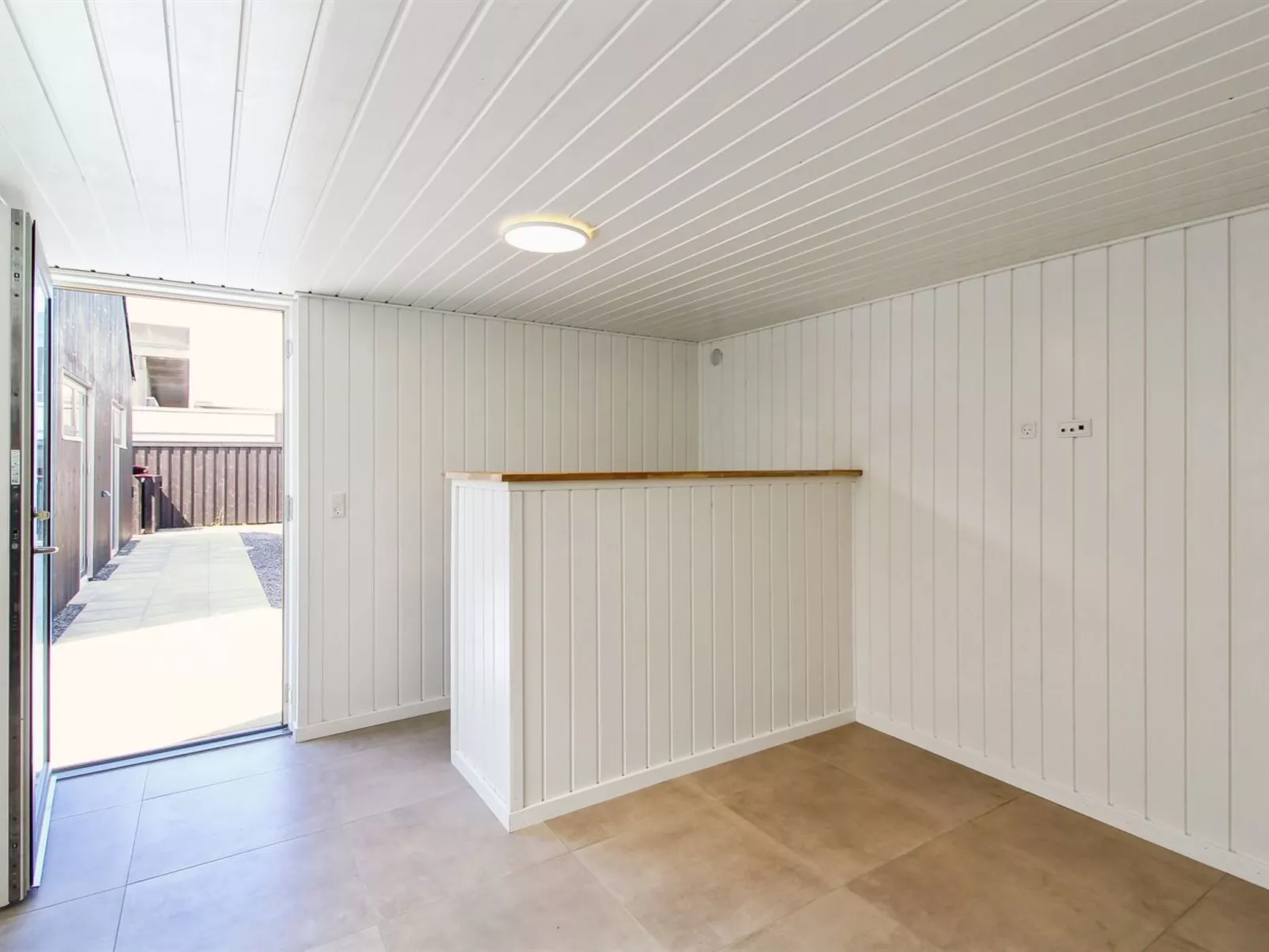 "Straale" - 50m from the sea-Binnen