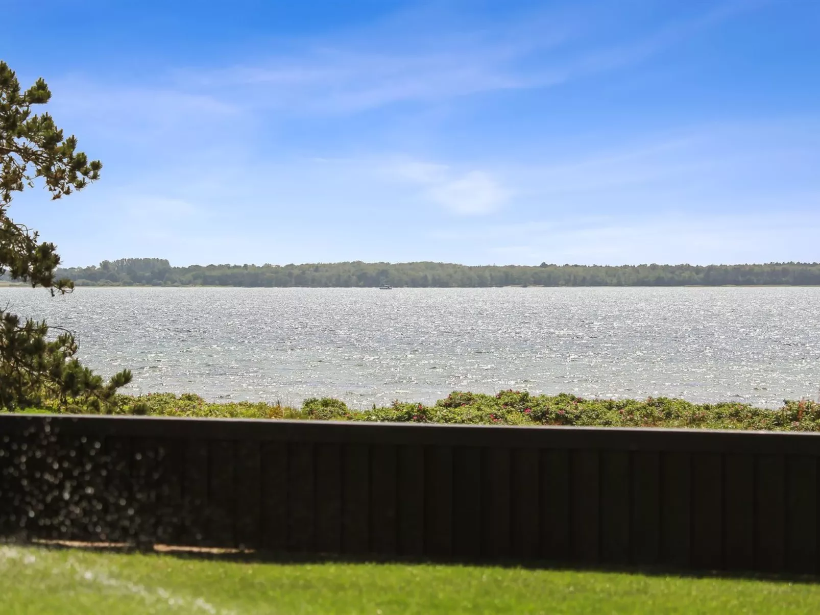 "Straale" - 50m from the sea-Binnen