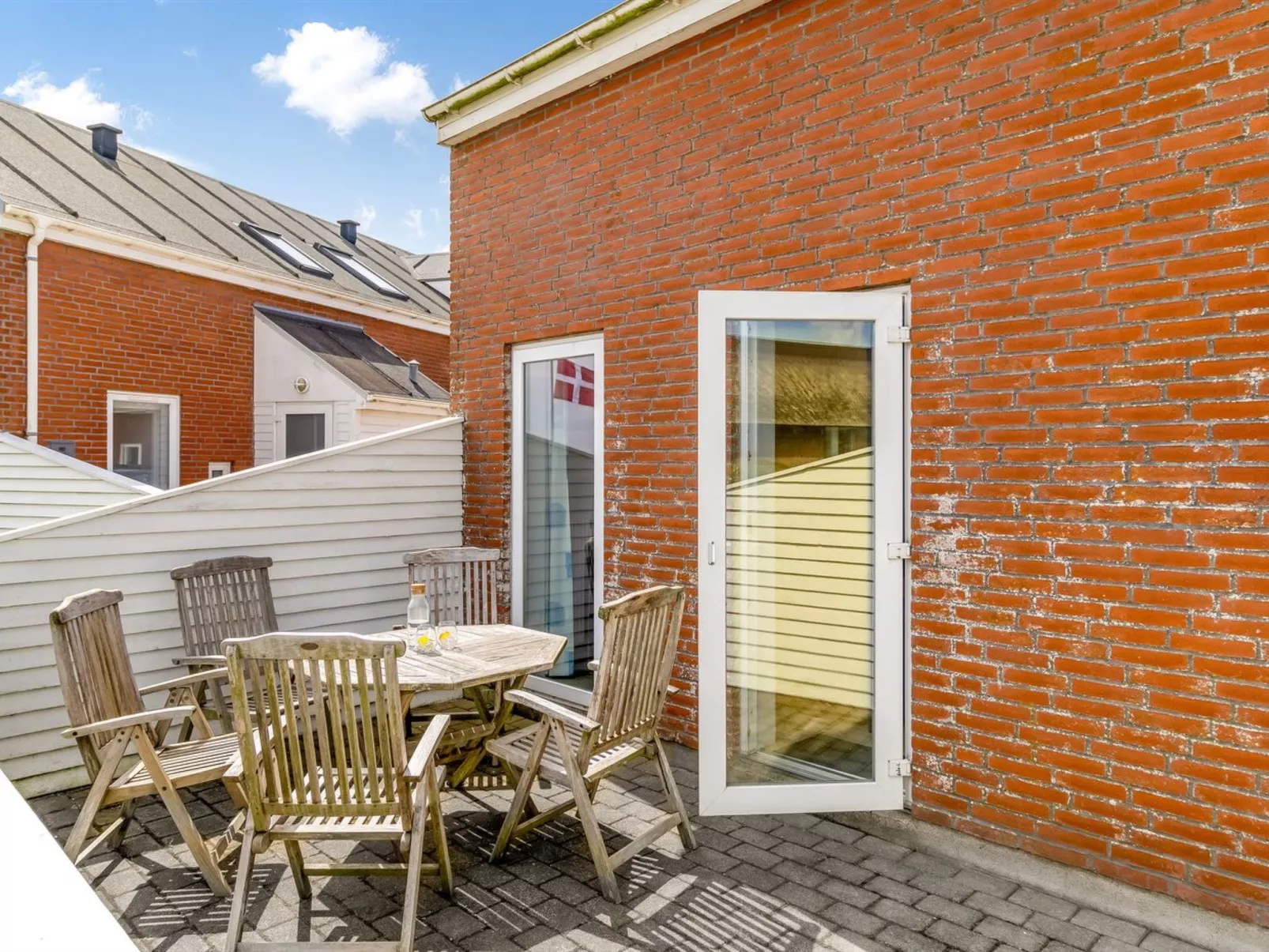 "Nils" - 2.3km from the sea-Buiten