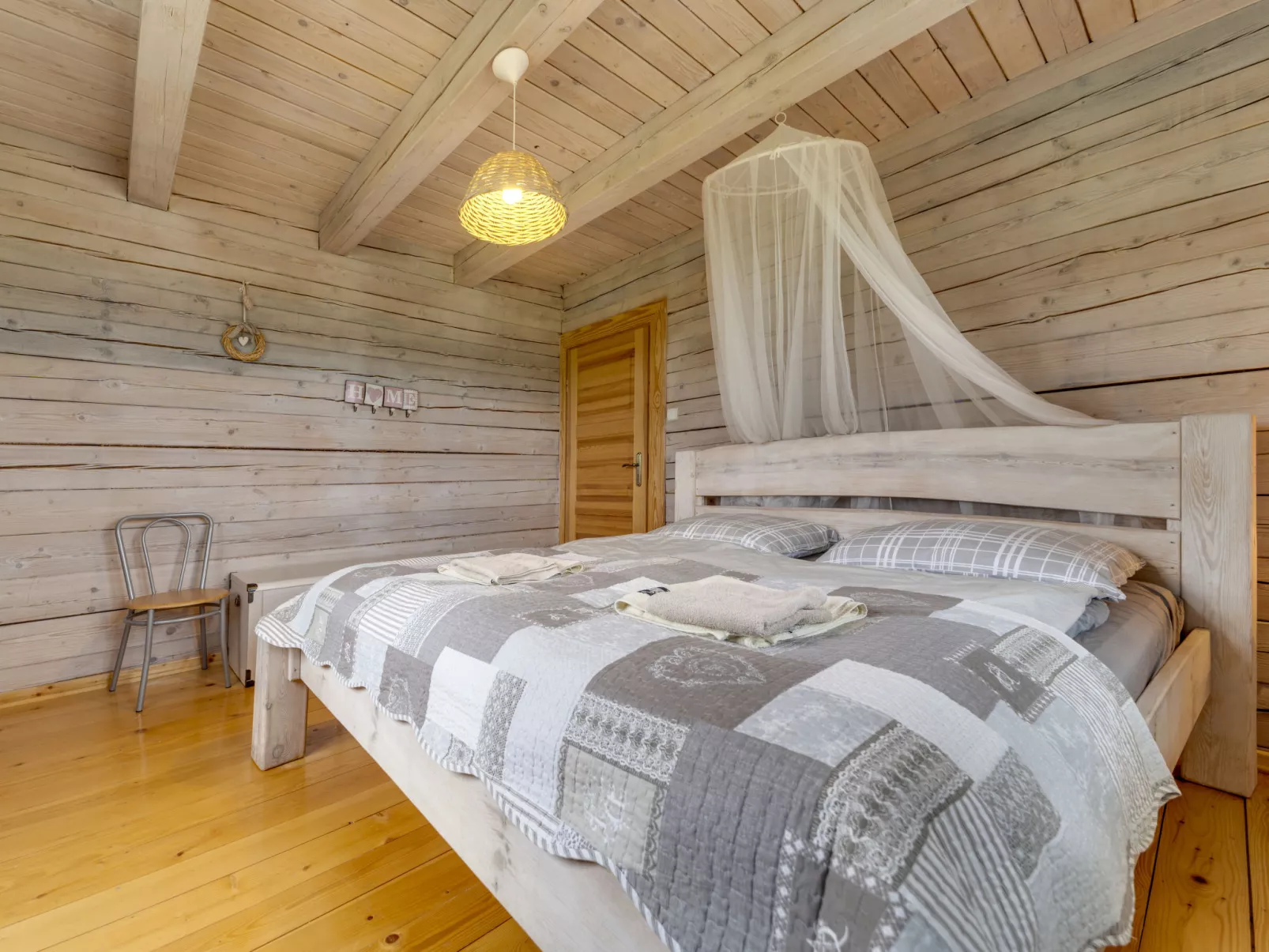 Bieszczady Chata-Binnen